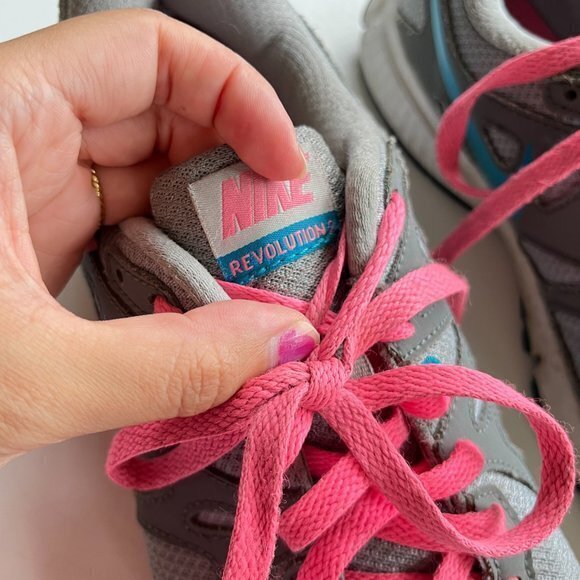Nike Revolution 2 Running Shoe Grey/Pink/Turquoise Women's‎ Size 11 554900 - Picture 4 of 7